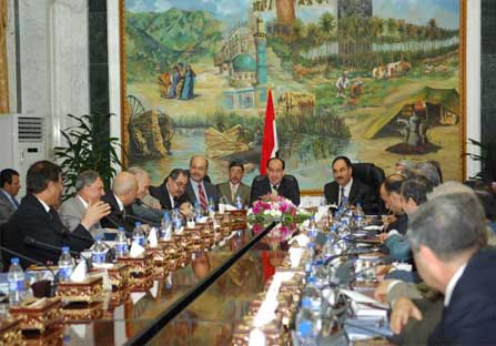 التحديات التي تواجه الحكومة العراقية